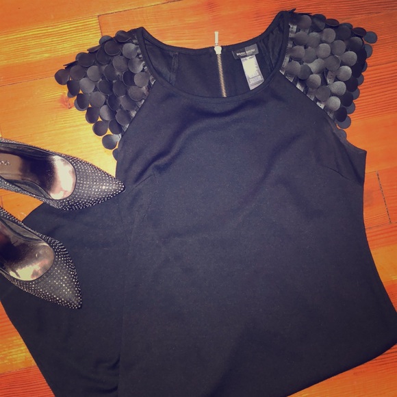 COPY - Bisou Bisou Dress - Picture 3 of 8